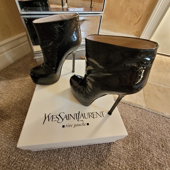 Yves Saint Lautent (YSL) Tribute Boot, Vernice Soft Croco Chess bootie, 37 size - Picture 3 of 16